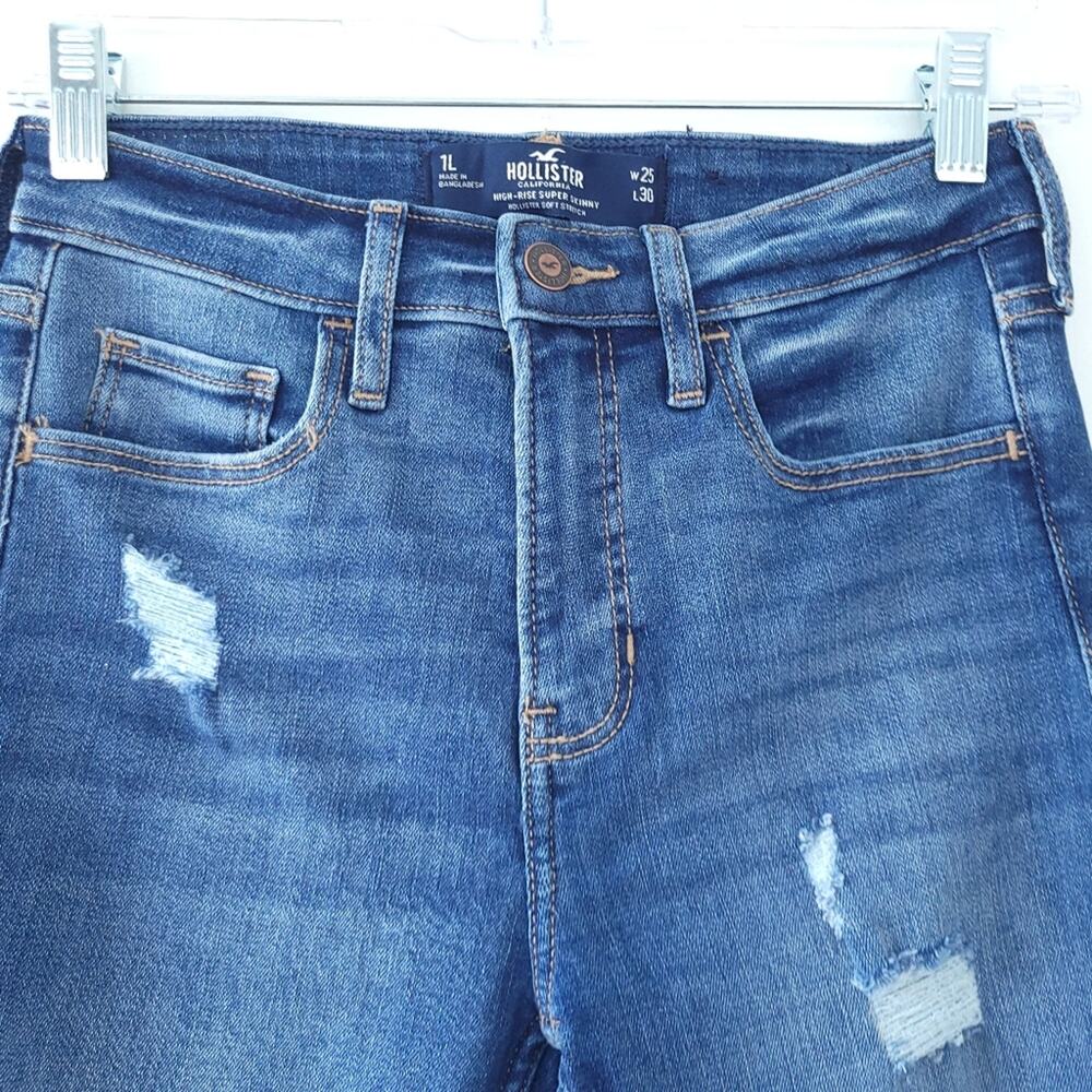 Hollister High Rise Super Skinny 1L 25w, 30Inseam Distressed Jeans Denim Blue - Picture 2 of 5